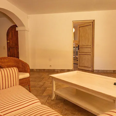 Domaine De Pinarello * Mangialla