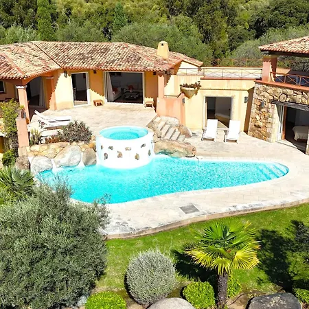 Domaine De Pinarello Villa