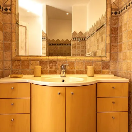 Domaine De Pinarello Villa *