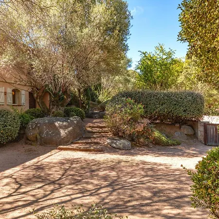 Domaine De Pinarello Villa Mangialla