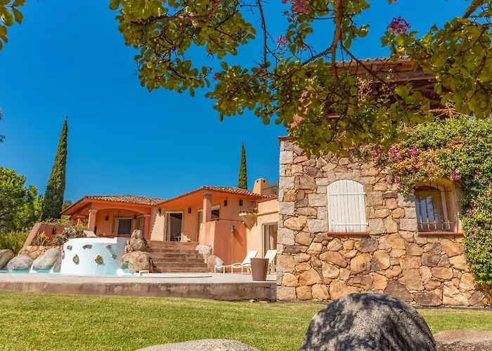 Domaine De Pinarello Villa